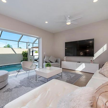 Vacation Home With Pool. 4 Bedrooms. Sleeps 10 North North Naples Esterno foto