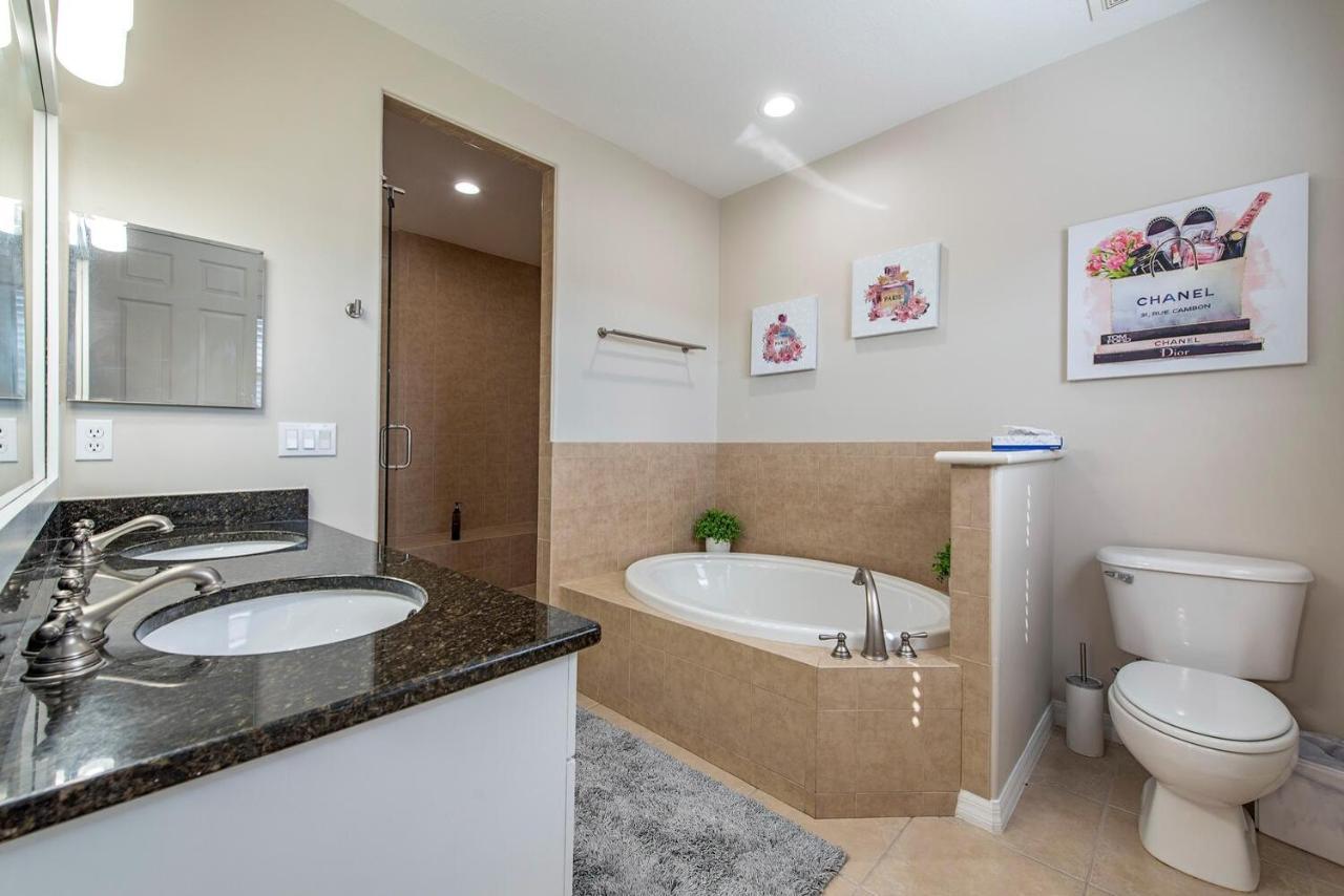 Vacation Home With Pool. 4 Bedrooms. Sleeps 10 North North Naples Esterno foto