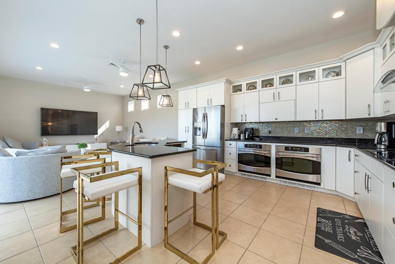 Vacation Home With Pool. 4 Bedrooms. Sleeps 10 North North Naples Esterno foto